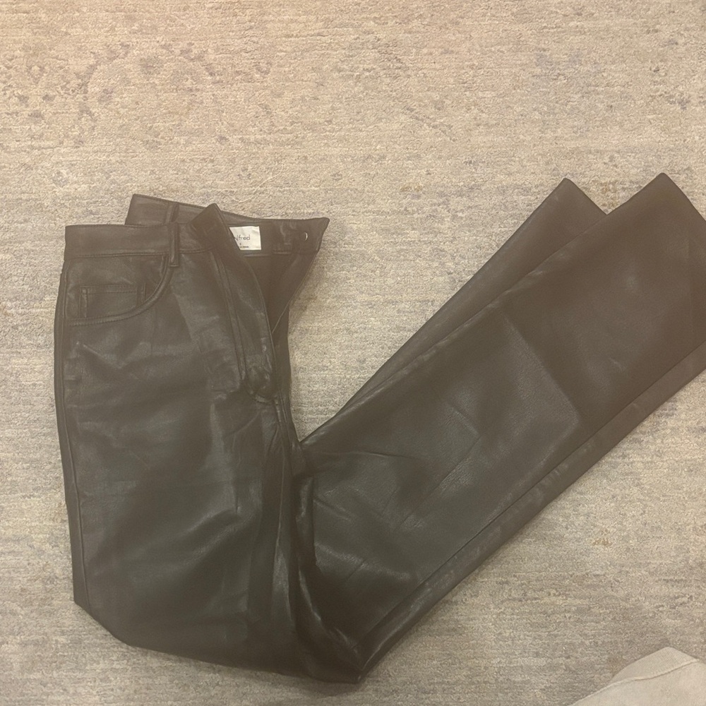 Aritzia Black Straight Leg Jeans